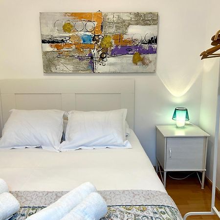 Apartment Carrer D'Olesa Barcelona Exterior foto