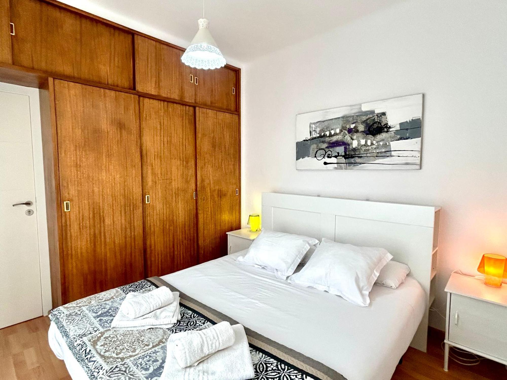 Apartment Carrer D'Olesa Barcelona Exterior foto